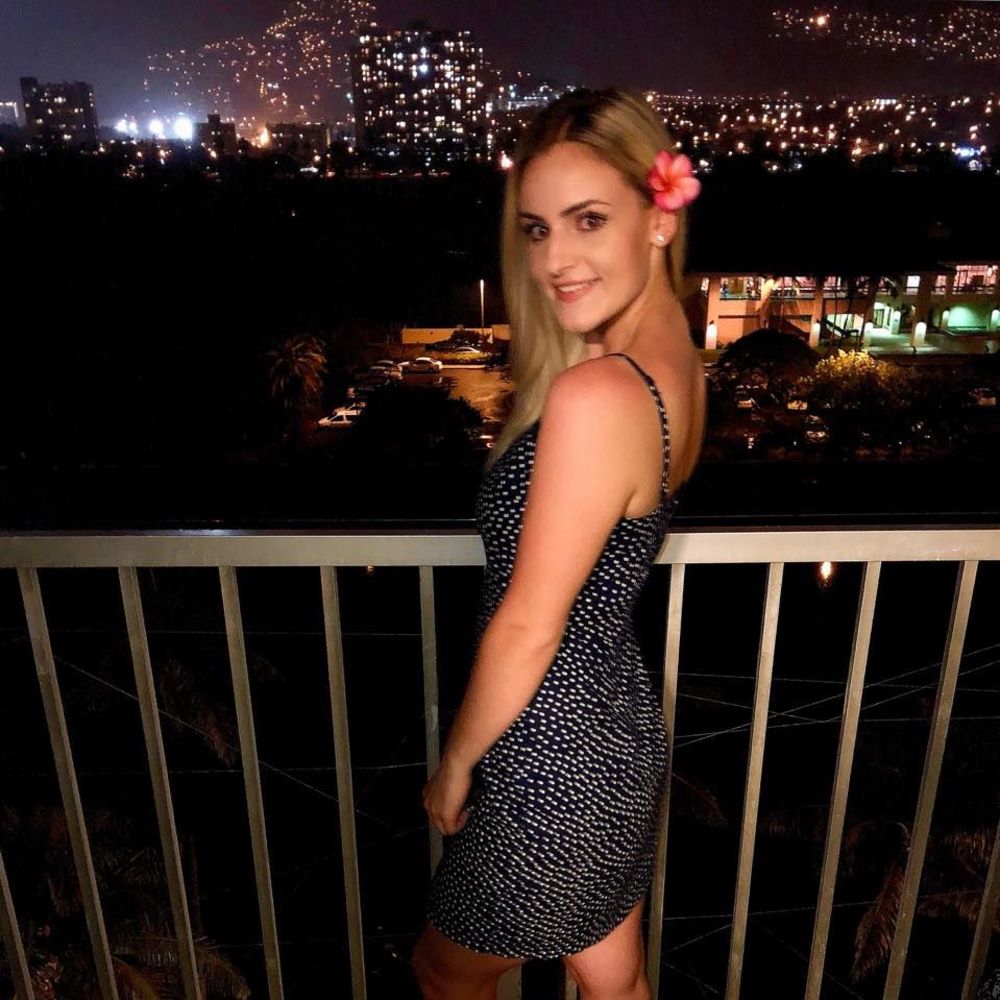 Meet your Posher, Alina